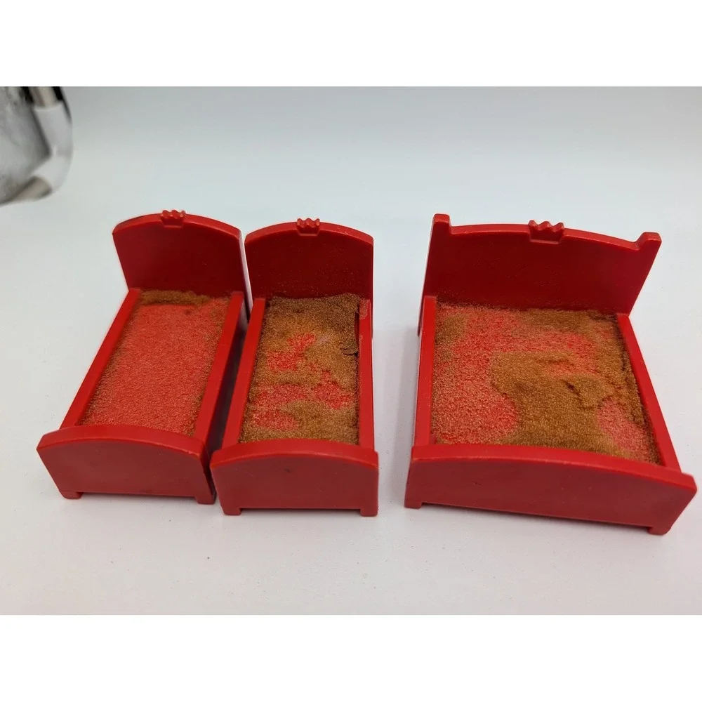 Fisher Price Little People Red Beds Vintage 993 Castle Furniture Lot of 3